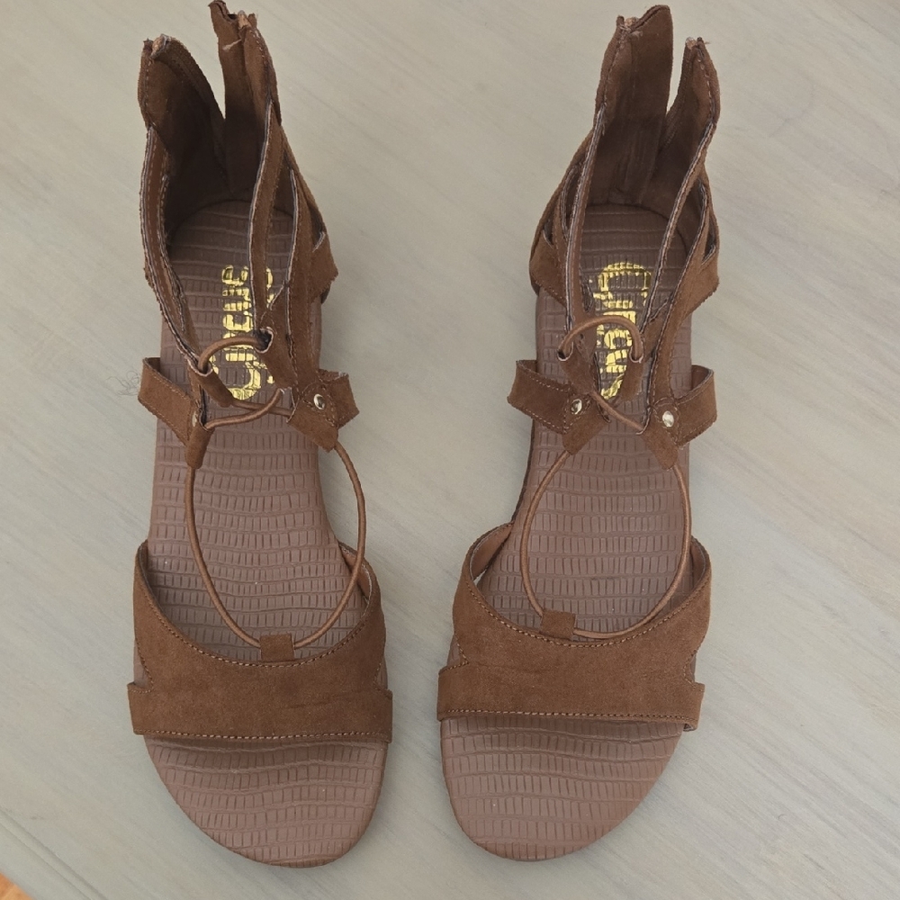 Brown Suede Women's/Big KIDS Sandals